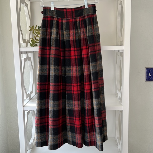 Vintage Ralph Lauren 100% Wool Plaid Pleated Lined Midi Skirt Black Red Size 4 - Picture 2 of 8